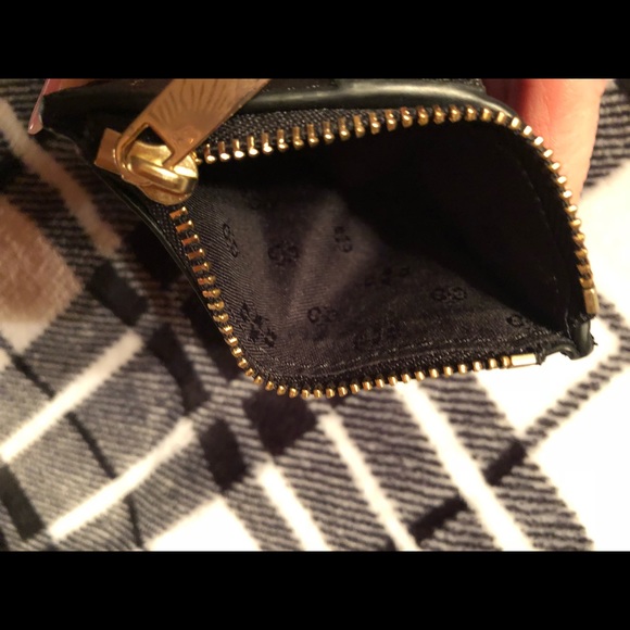 Tory Burch Robinson Mini Wallet - Picture 4 of 7